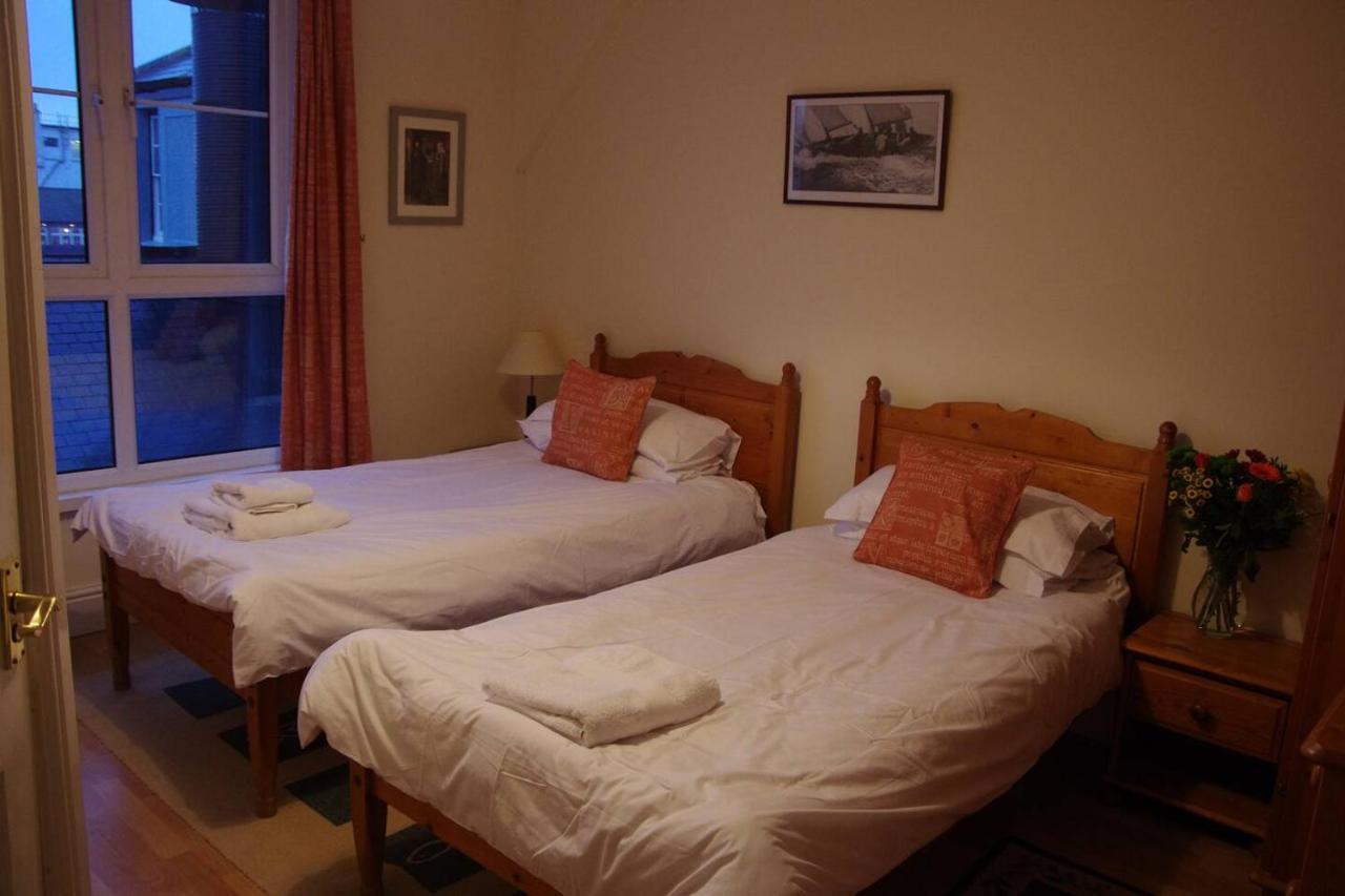 ファルマス The Old Quayside Houseヴィラ エクステリア 写真